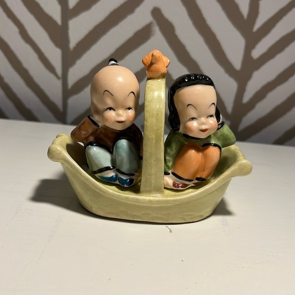 Vintage Ceramic Maruri Salt & Pepper Shaker Set, 3-Piece w/ Original Boat - Picture 1 of 5